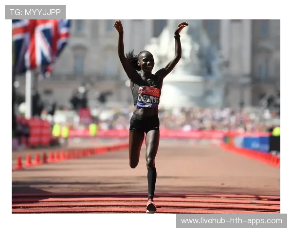 长跑国际赛：肯尼亚跑者连破纪录，赛场燃爆！，长跑冠军肯尼亚